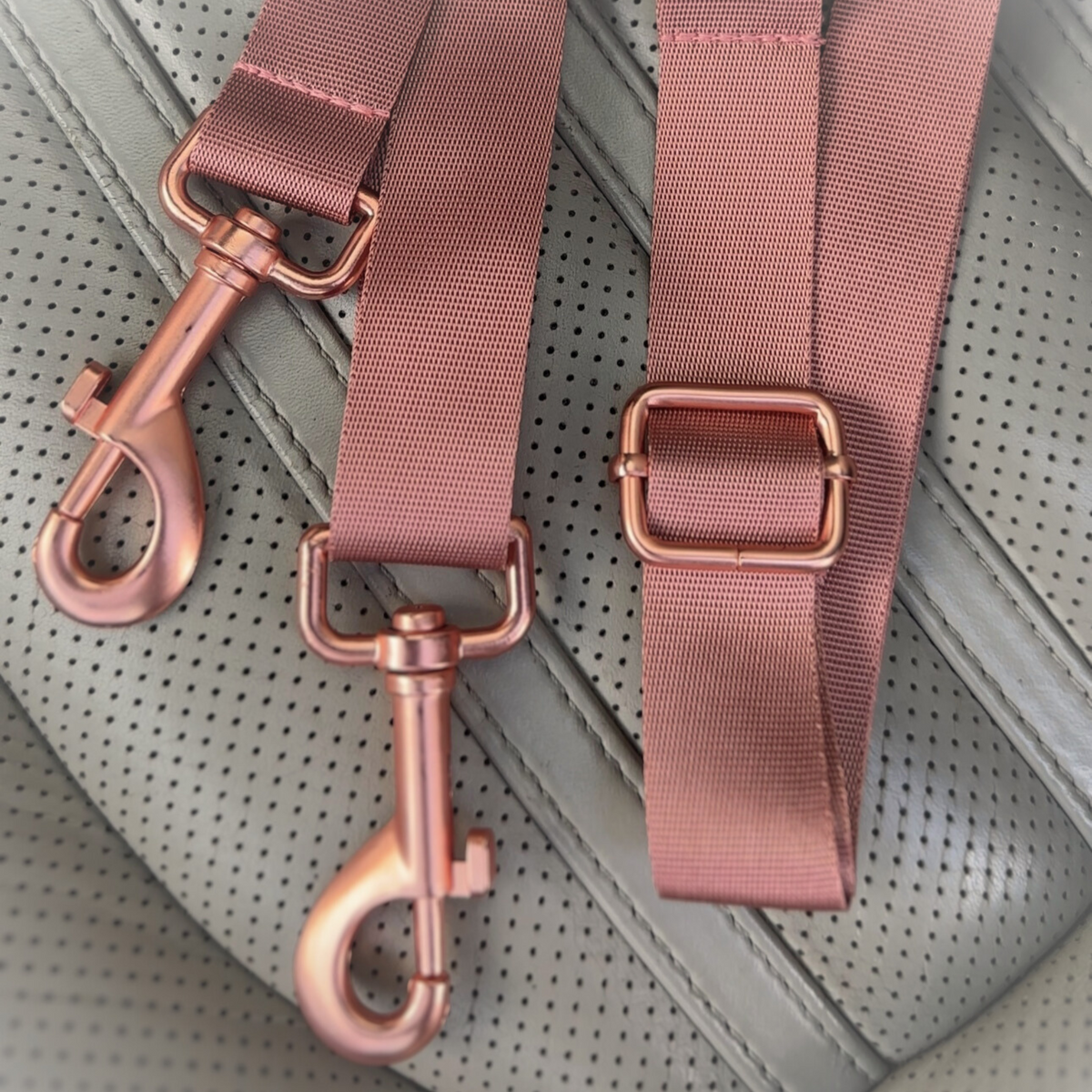 Travel Dog Pod - Rosewood
